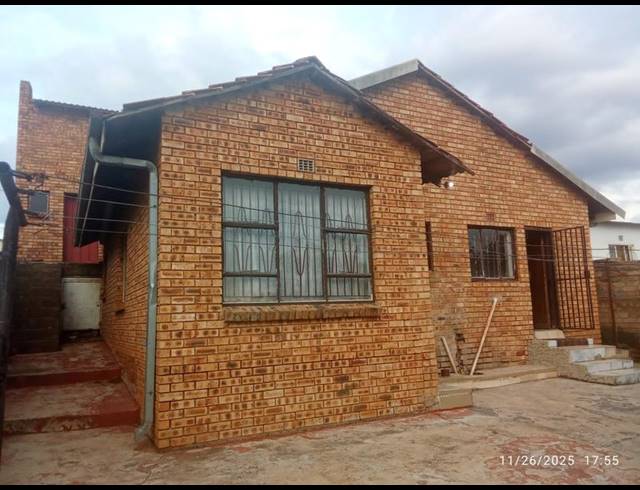 3 BEDROOM HOUSE FOR SALE IN NALEDI